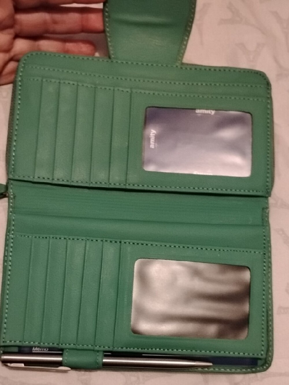 Vintage Amity Green Genuine Leather Clutch Wallet with Floral Embossed Snap - Picture 8 of 9